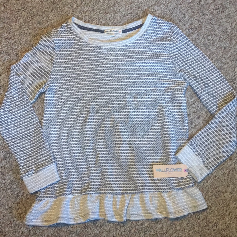 New Wallflower Long Sleeve Shirt with Ruffle Large